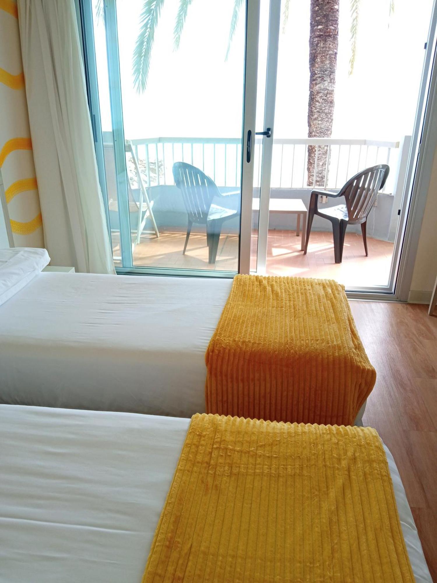 Hotel Le Dauphin Ментона Екстериор снимка