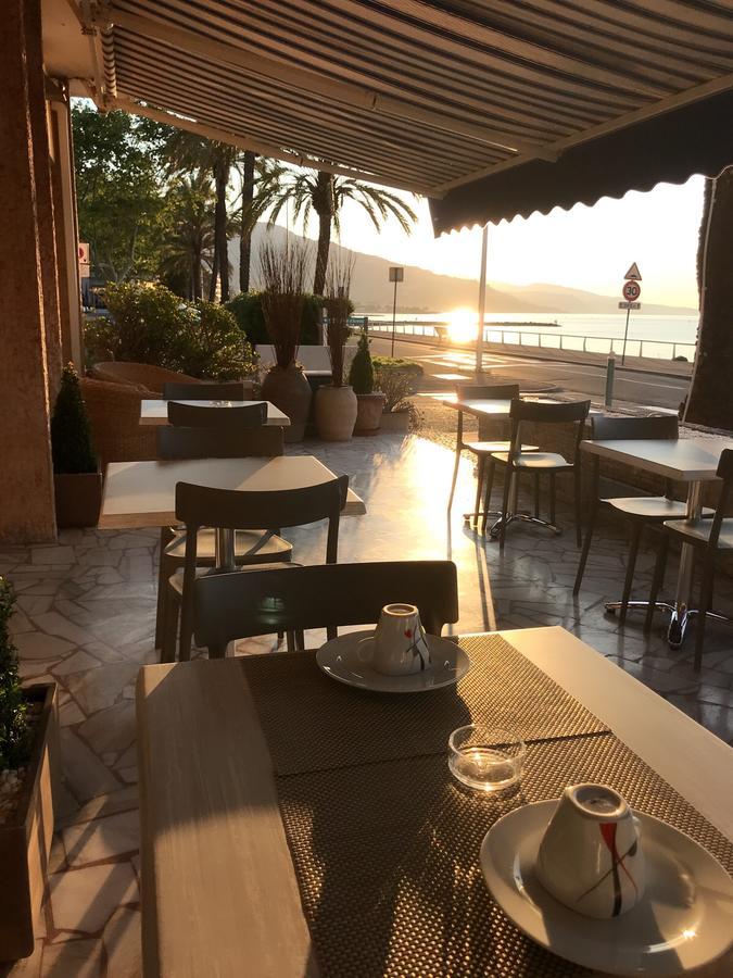 Hotel Le Dauphin Ментона Екстериор снимка